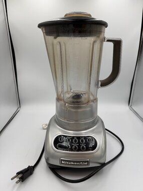 KitchenAid KSB560MC0 Blender 56 oz Plastic Pitcher/Jar w/ Lid-Silver & Black VTG
